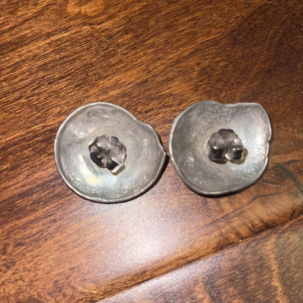 Shell earrings - Picture 2 of 4